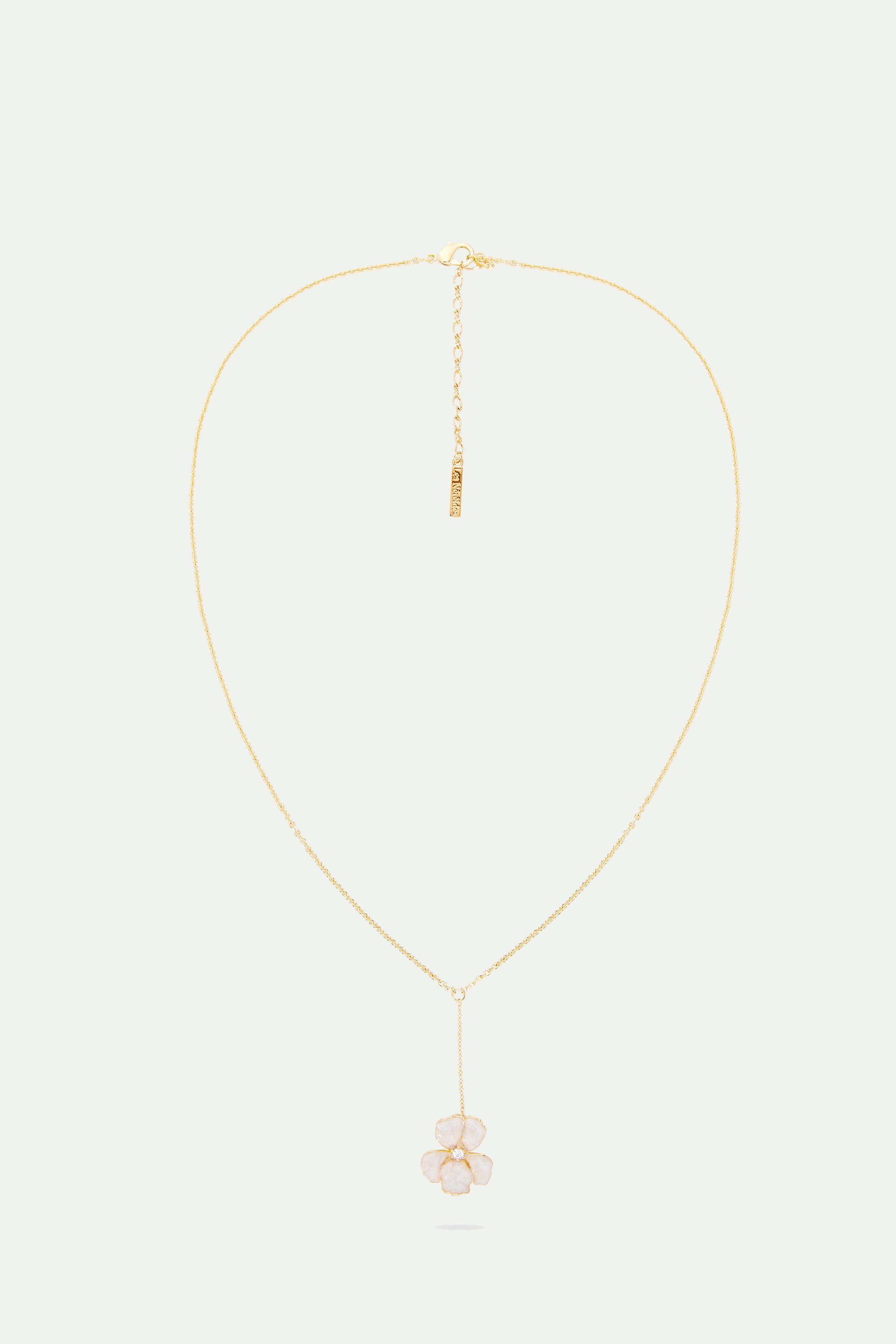 Gold iris pendant necklace