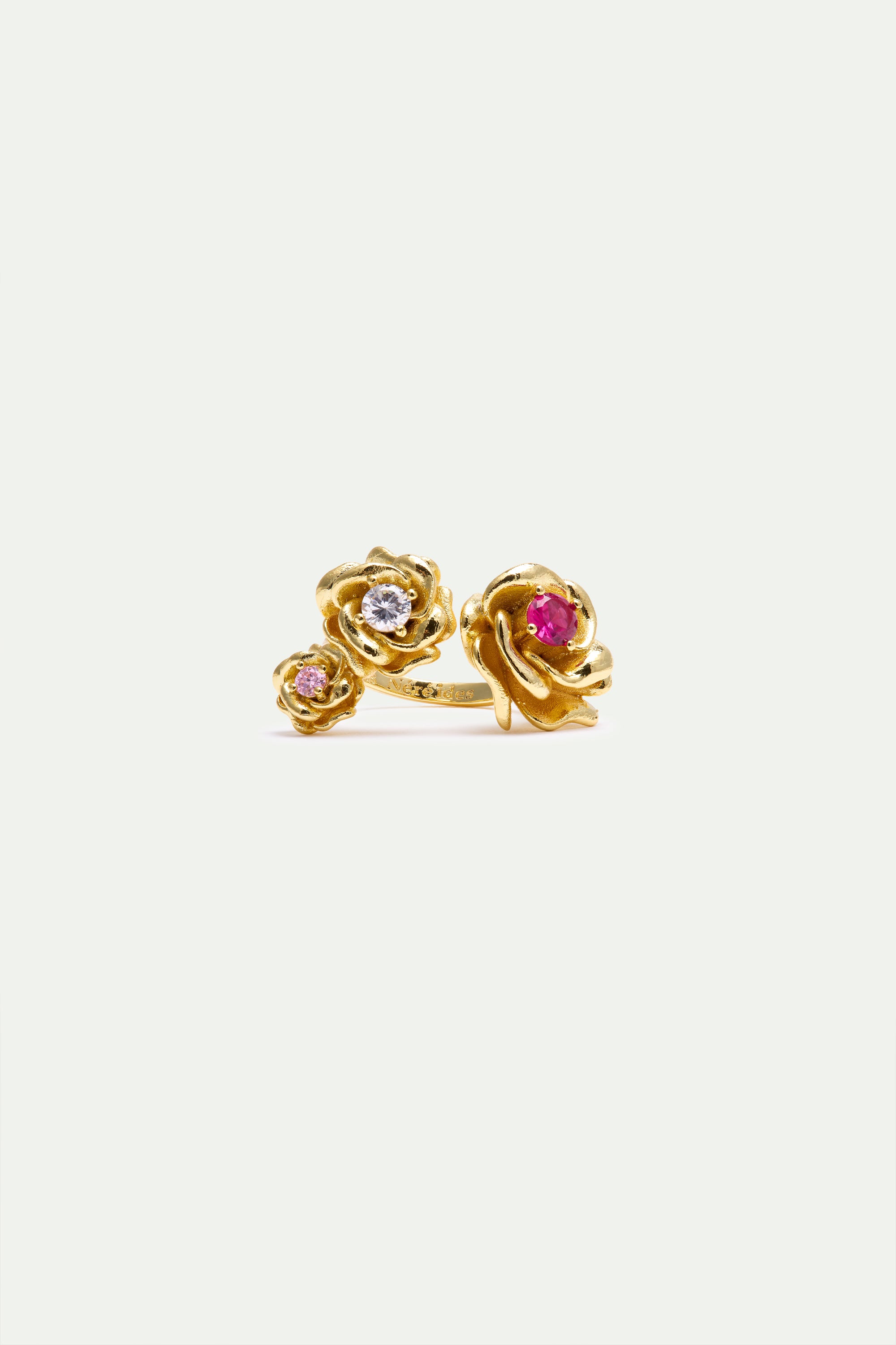 Adjustable ring with gold Mona Lisa roses and round stones