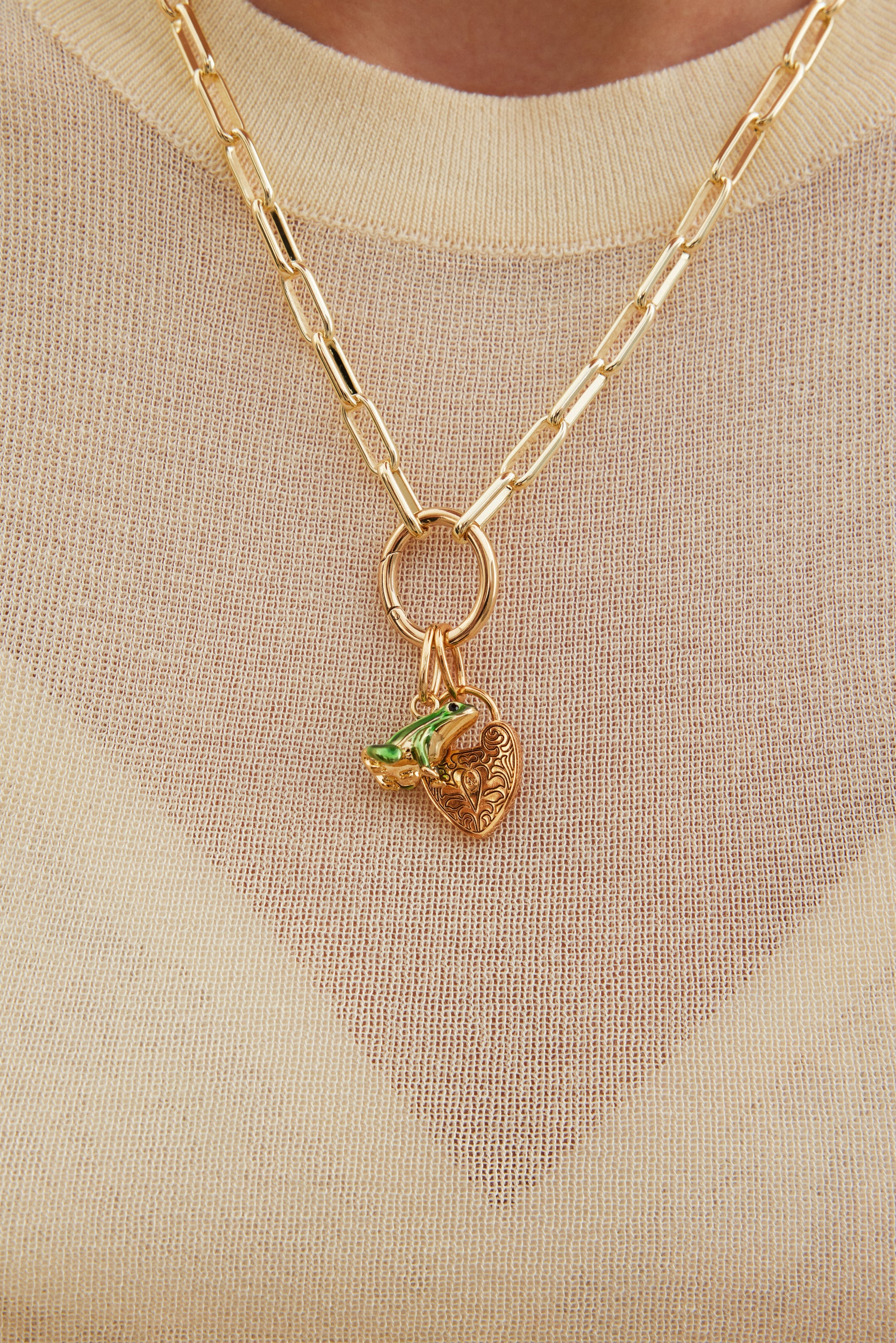 Green frog pendant