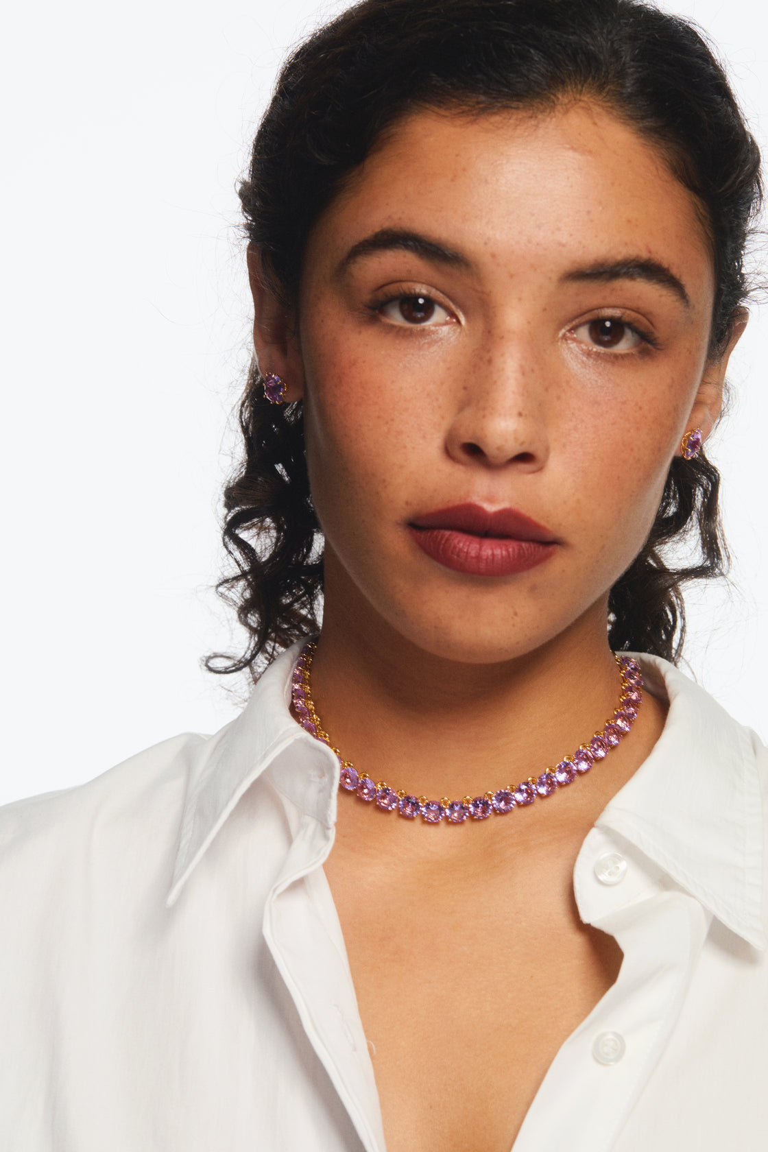 Lavender diamantine round stone choker necklace