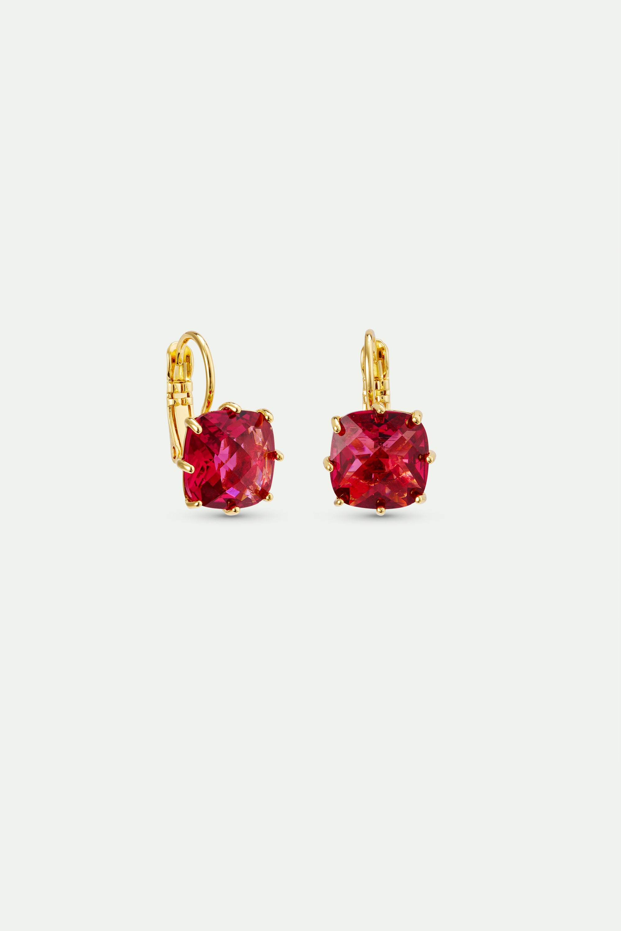 Diamantine sleeper earrings with square Rosa Centifolia stones
