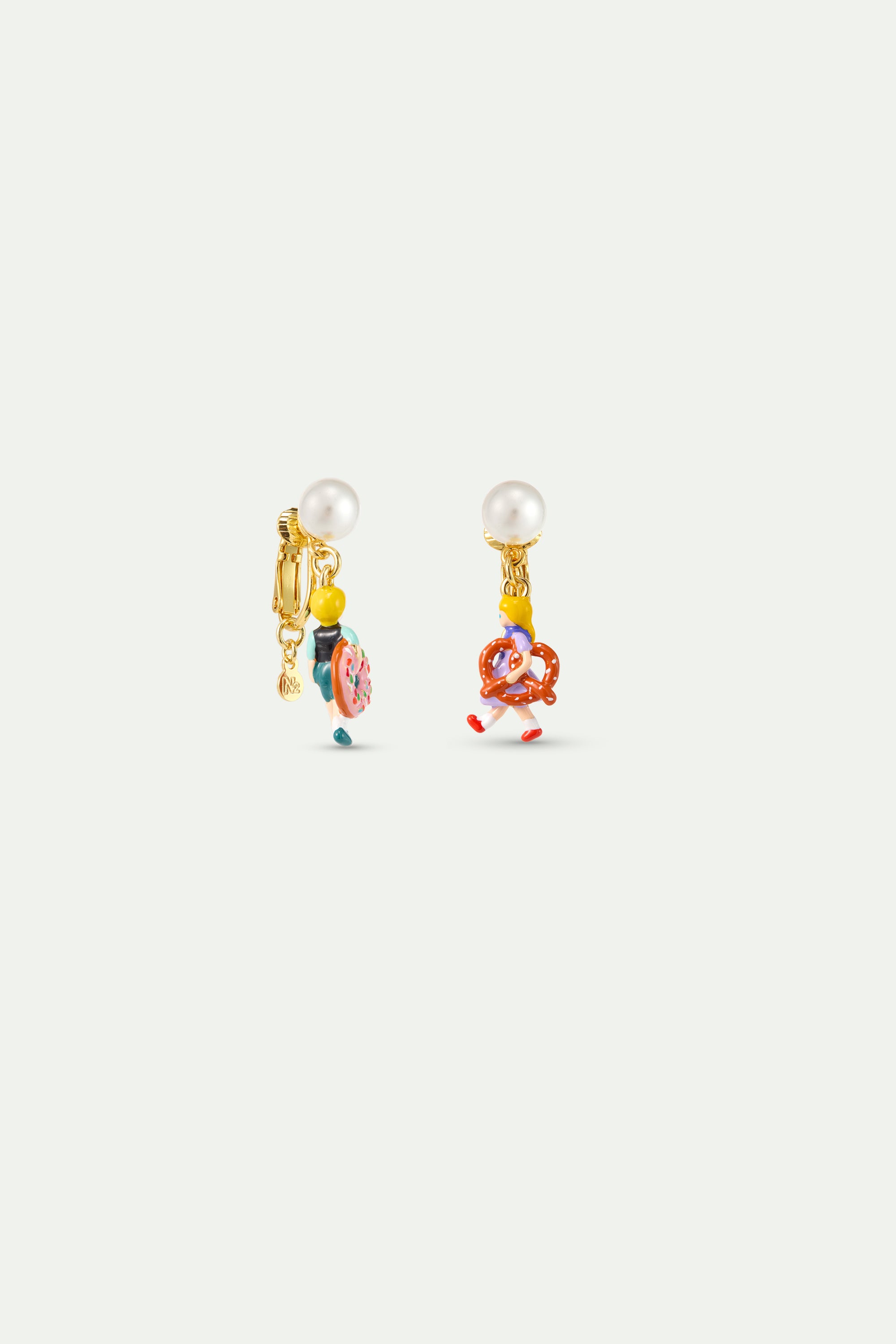Boucles d'oreilles asymétriques Hansel et Gretel et perle