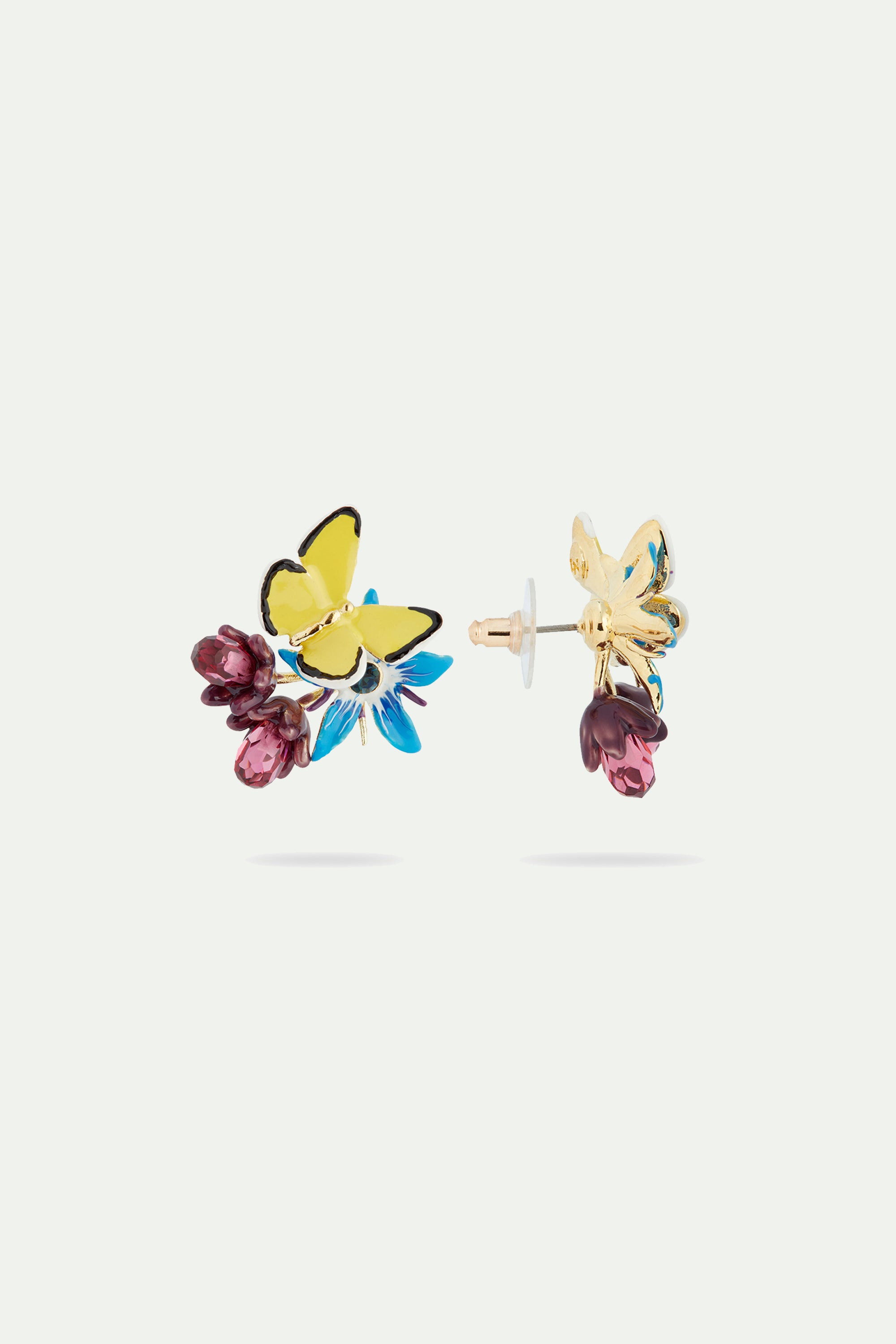 Pendientes bolitas flor azul y mariposa amarilla