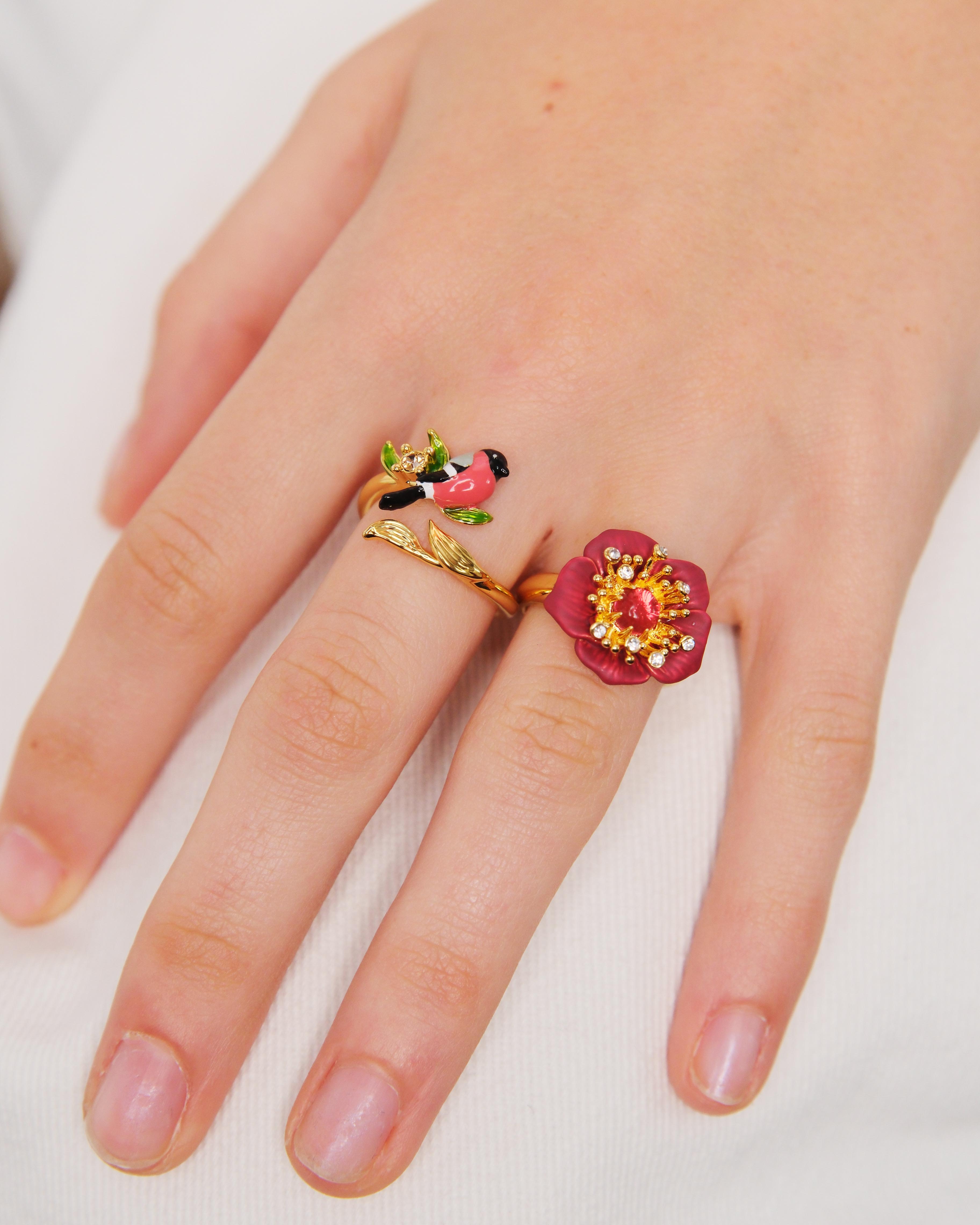 Bullfinch and crystal adjustable ring