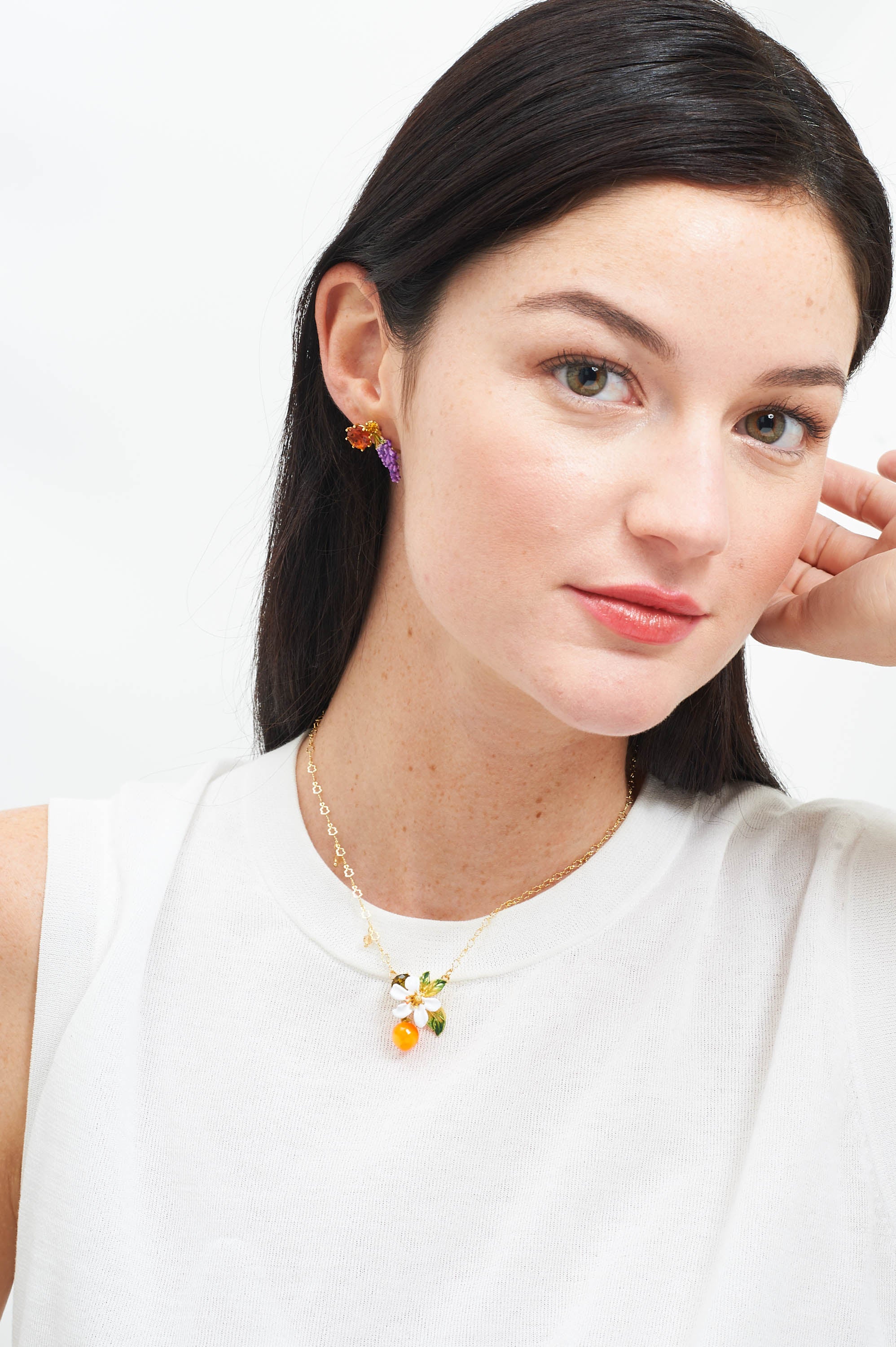 Orange, orange blossom and little pearls pendant necklace