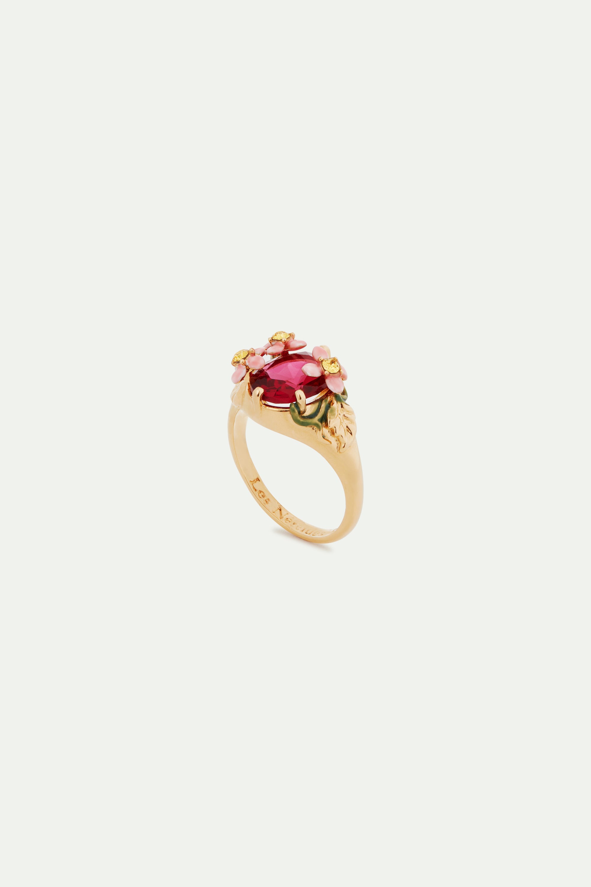 Anillo de cóctel de cristal facetado rosa y flores rosas