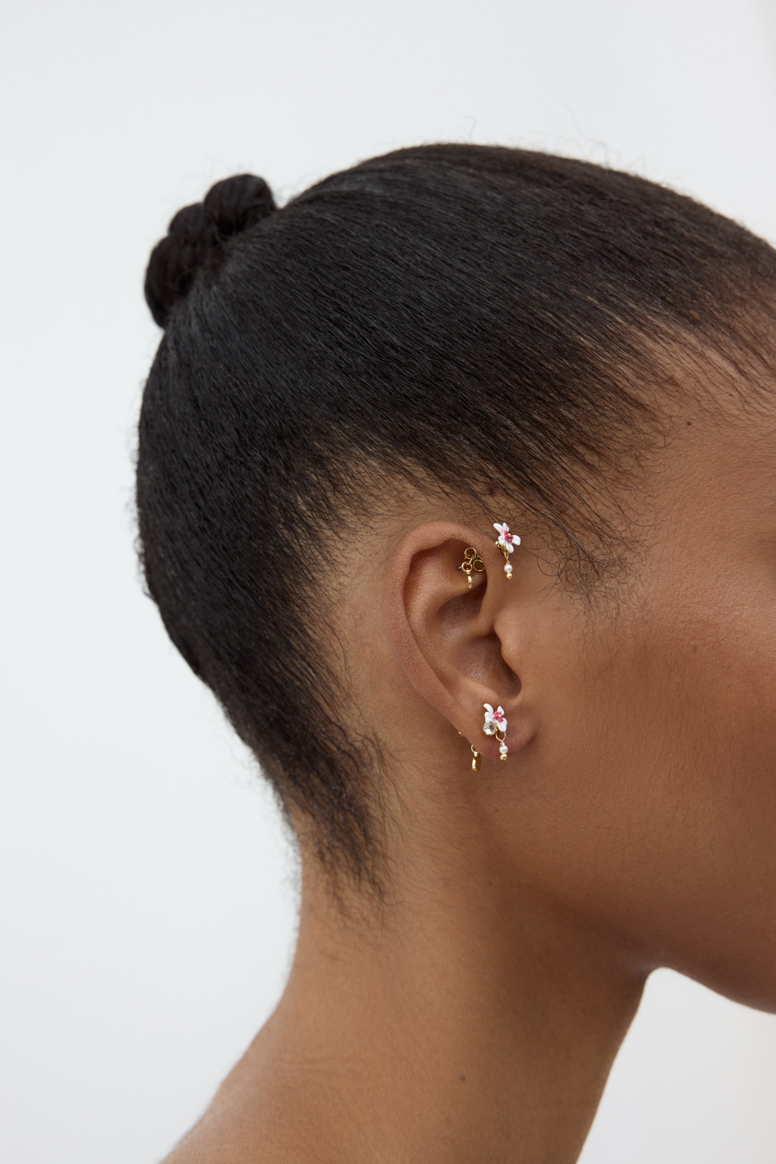 Post earrings DELICATE FLORAISON