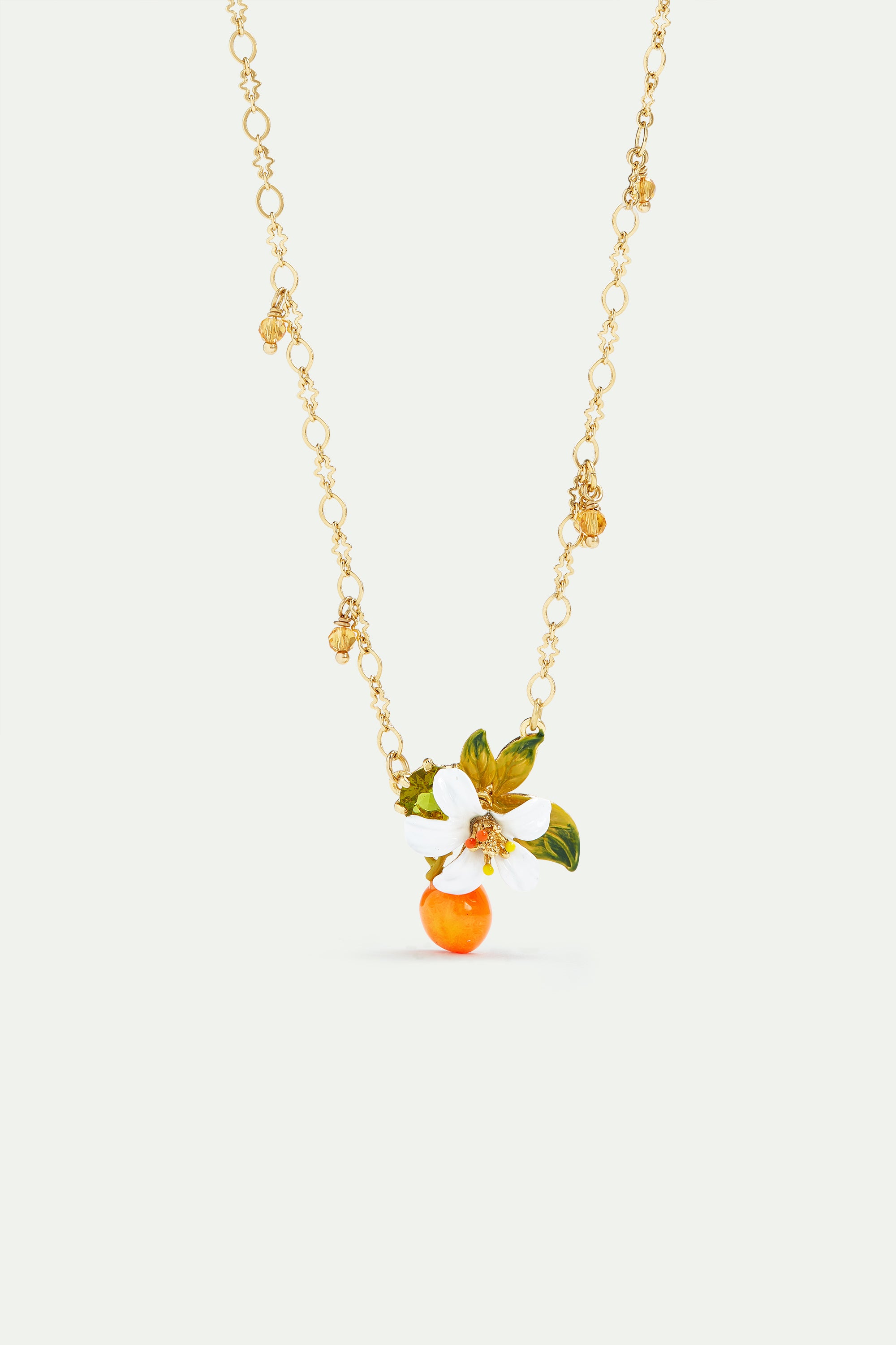Collar pendiente naranja, flor de azahar y pequeñas perlas