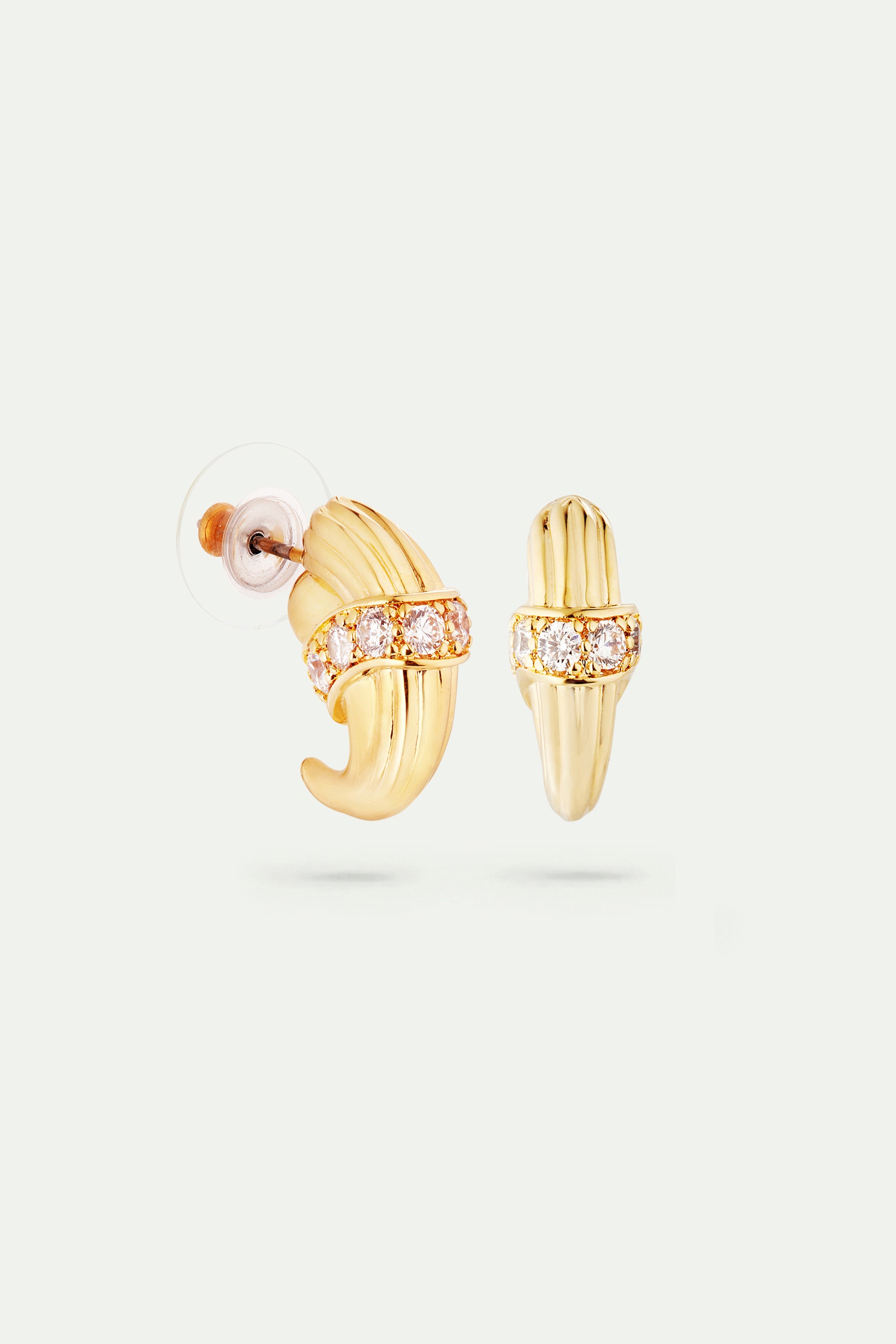 Pendientes dorados y cristal