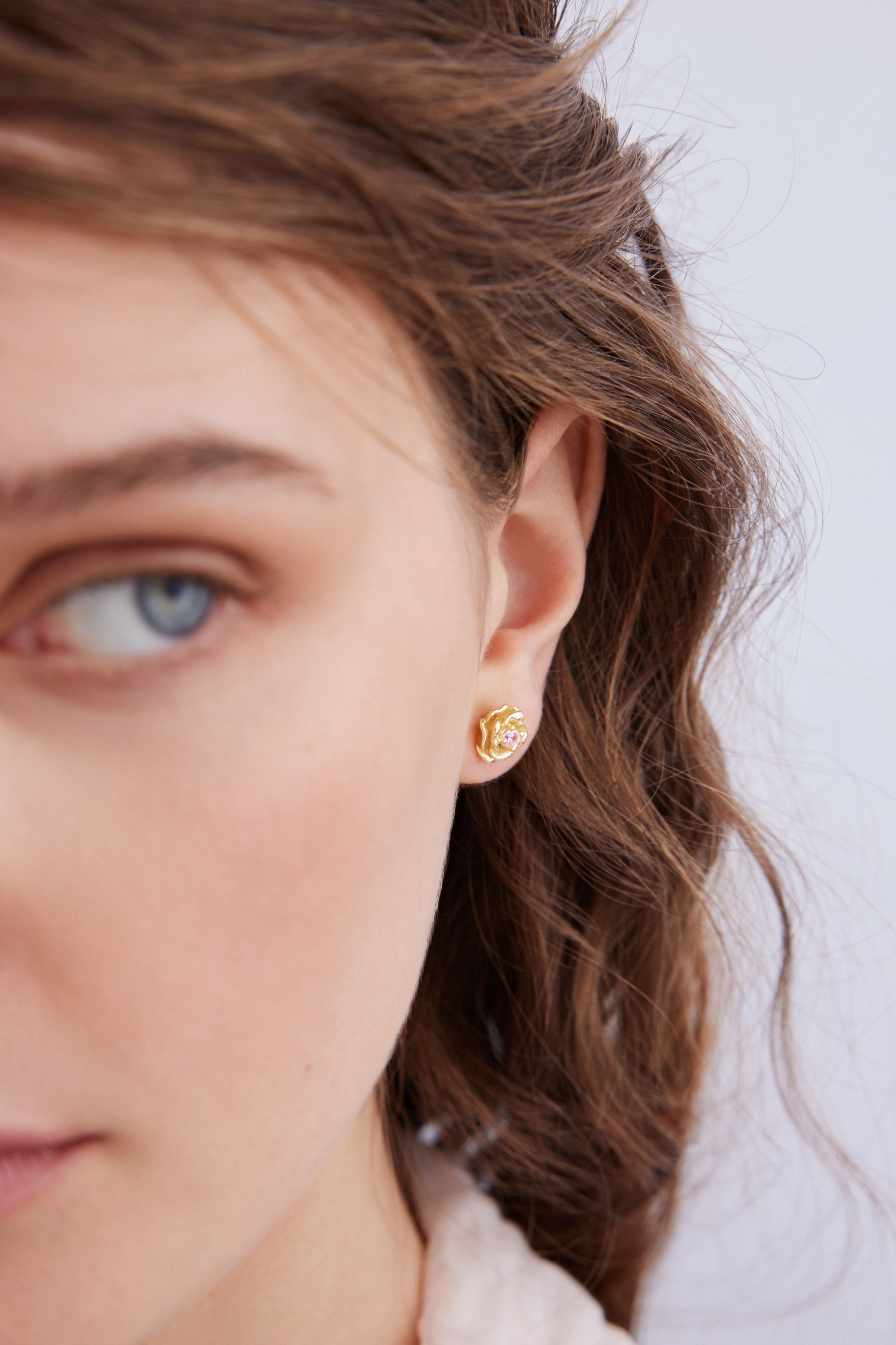 Gold Mona Lisa rose and pink crystal earrings