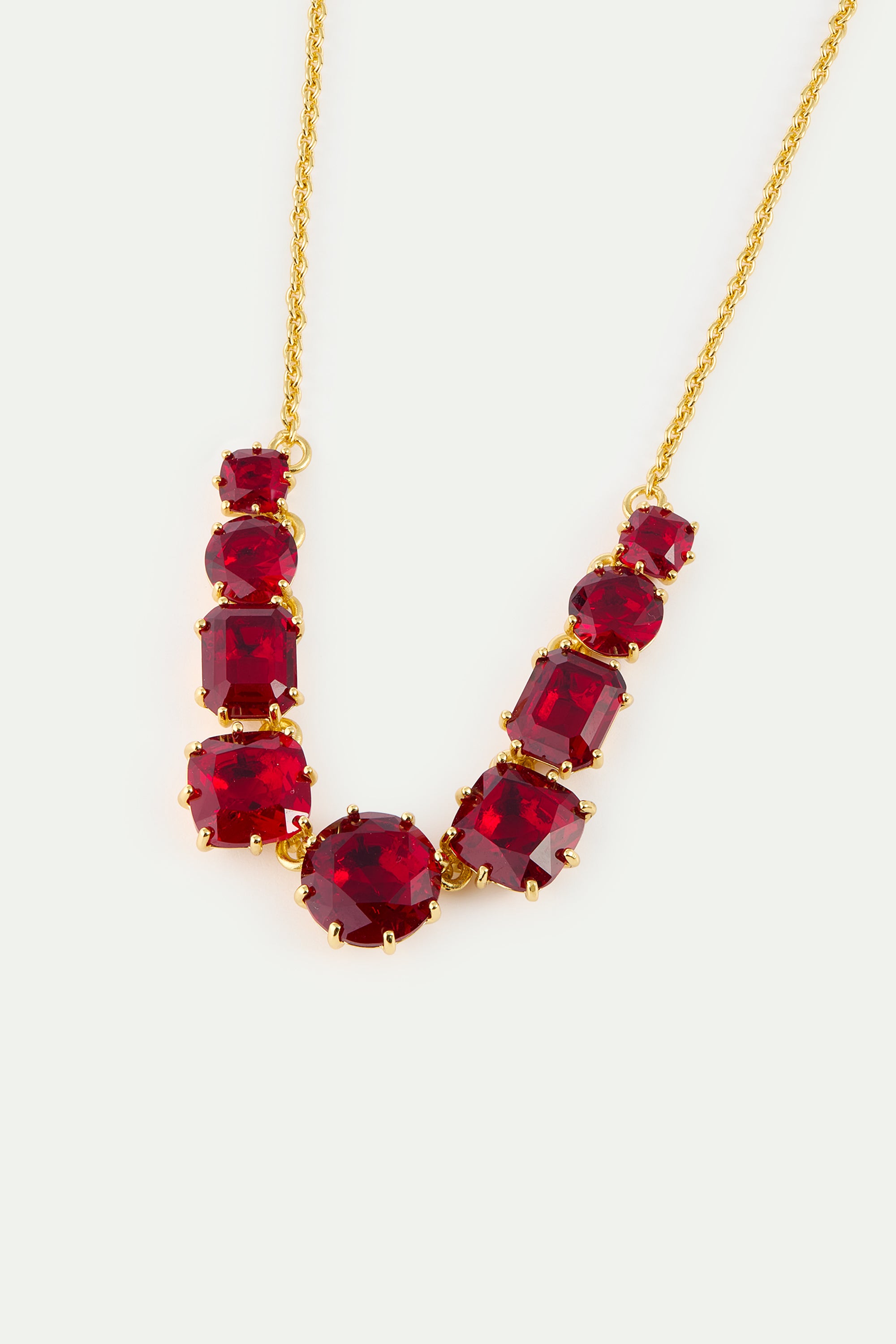 Fine Diamantine necklace with 9 Garnet Red stones