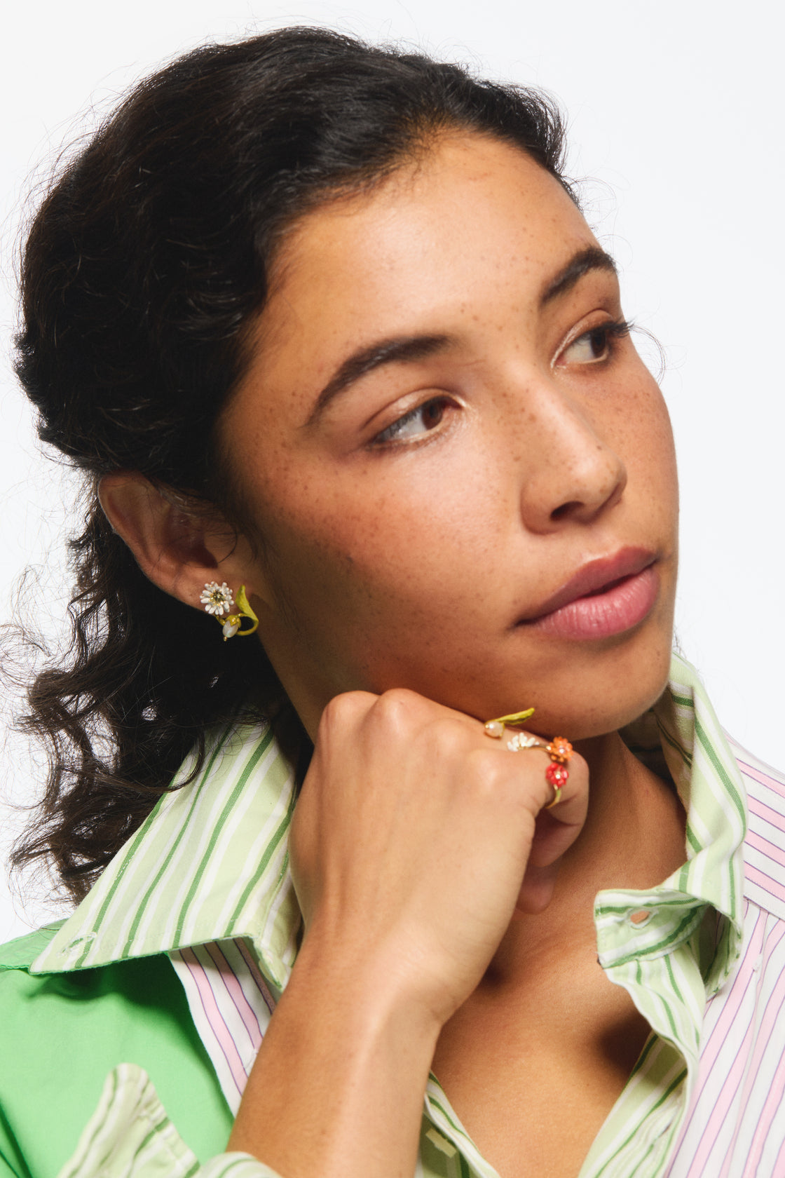 White and green daisy hoops, with a mother of pearl bead