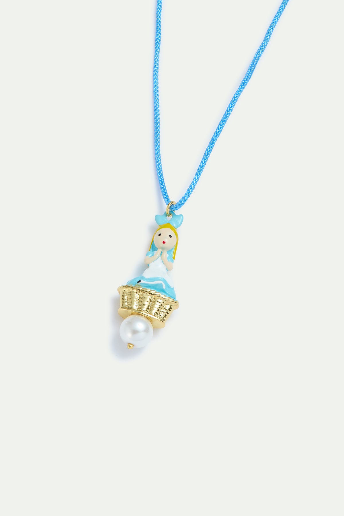 Alice and imitation pearl blue pendant necklace