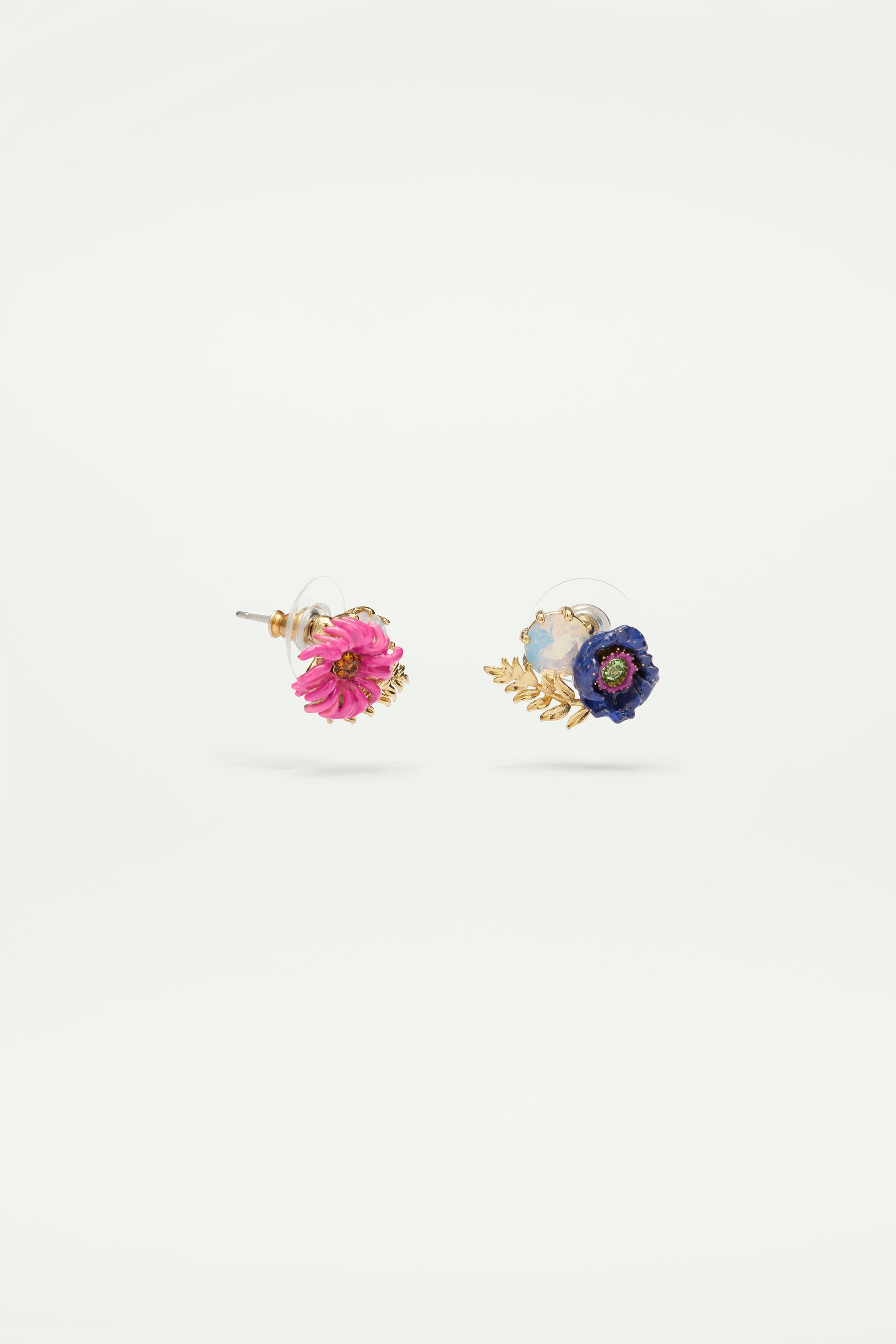 Imaginary flower and crystal post earrings