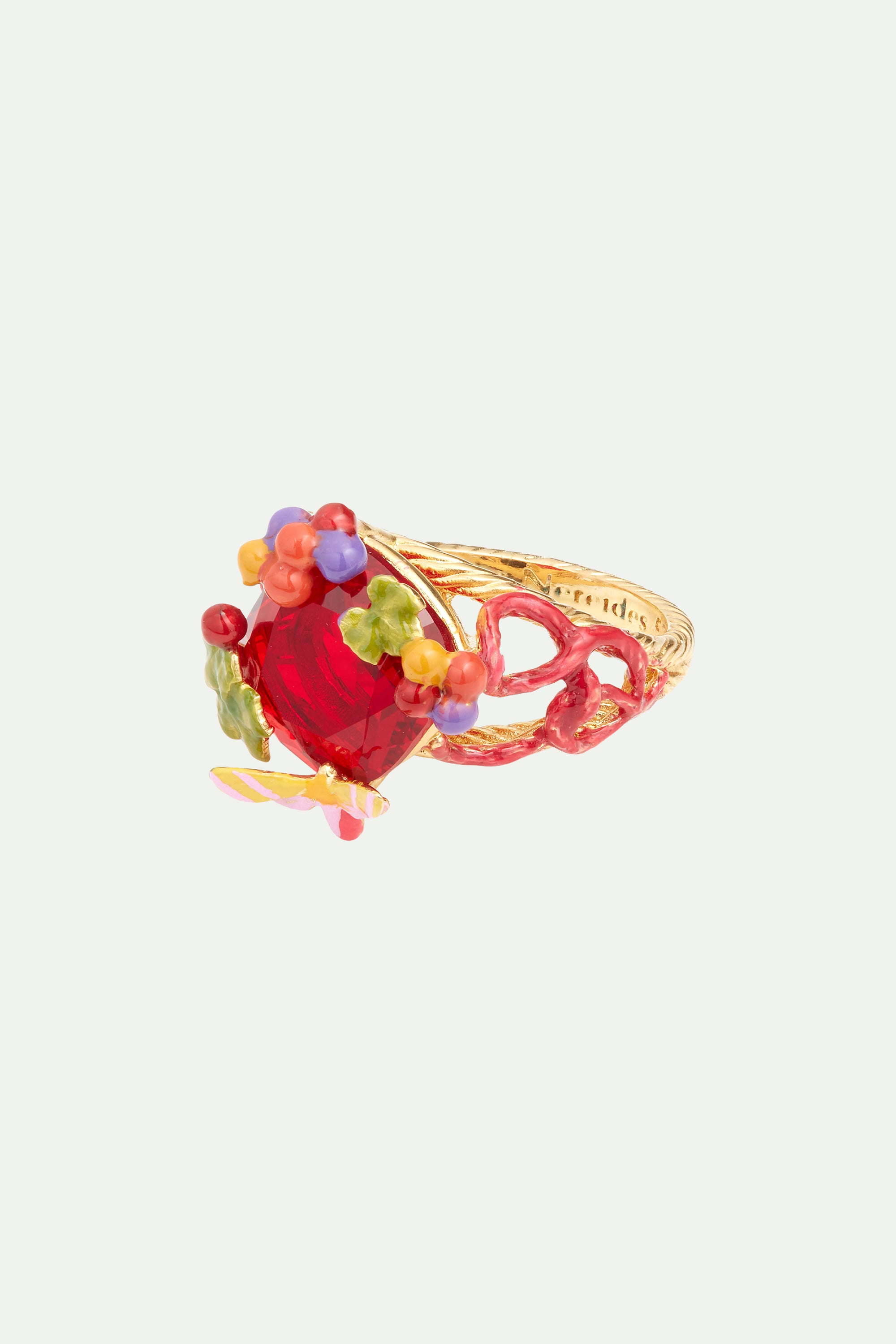 Garnet red stone and grapes cocktail ring